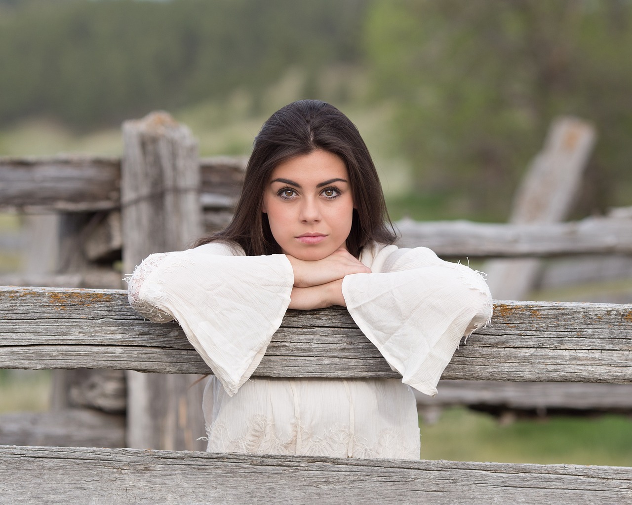 model headshot woman